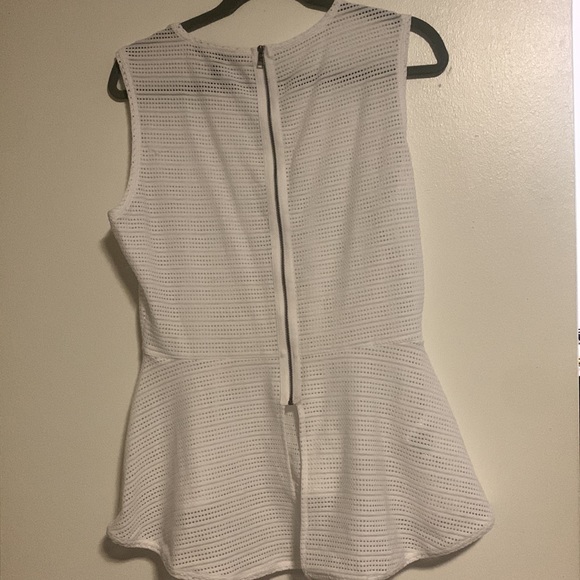 BCBG Maxazria White Mesh Detail Top with Zipper Back - Picture 5 of 6